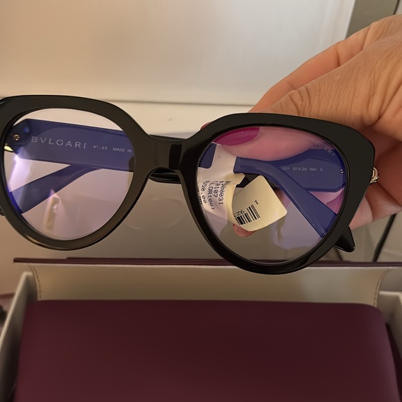 Bvlgari  serpenti forever collection
Black Cat Eye Sunglasses - Picture 6 of 11